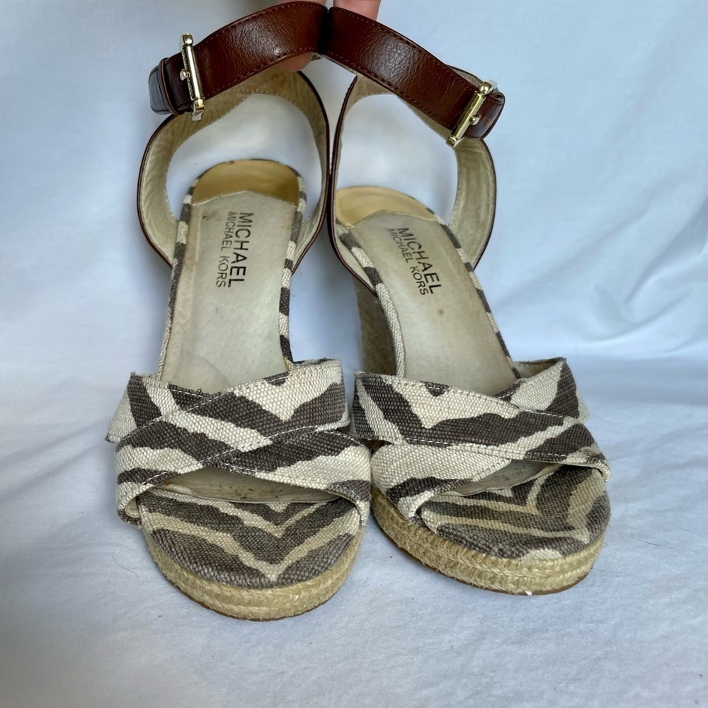 Michae Kors Womens Wedge Shoes size 6.5